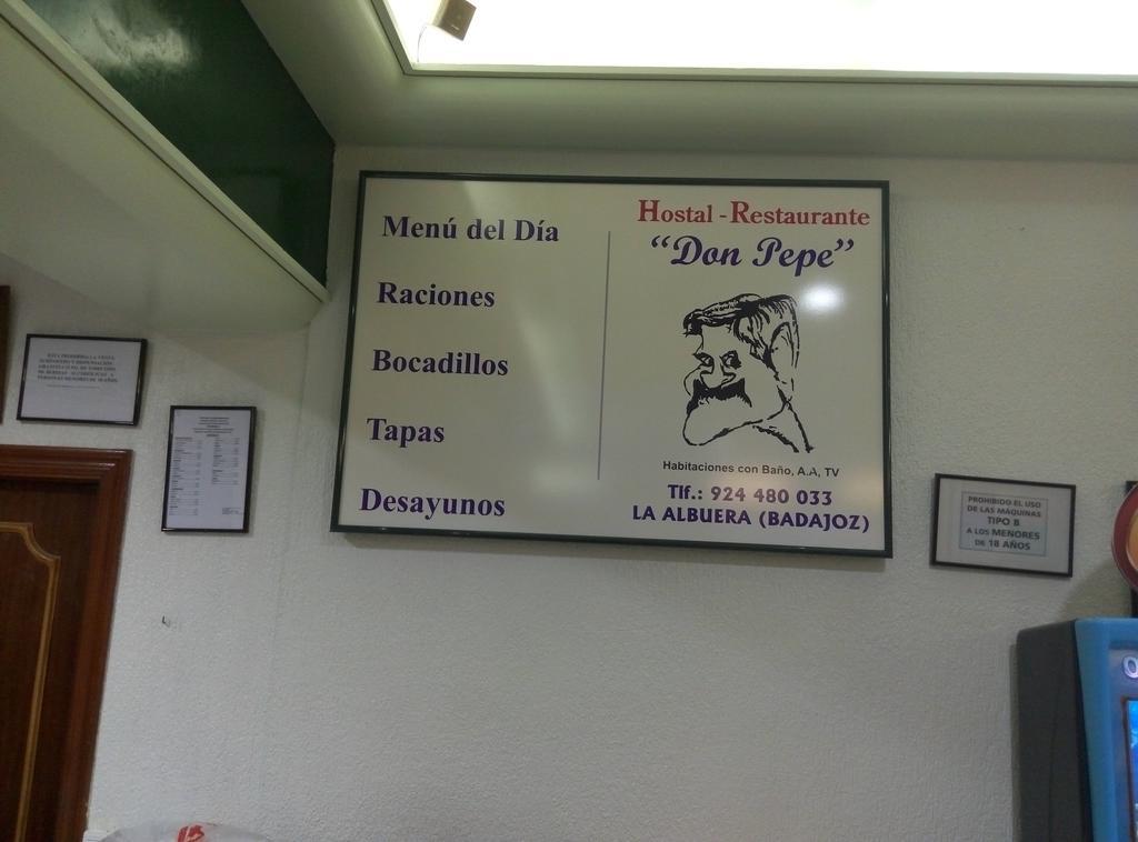 La Albuera Hostal Don Pepe מראה חיצוני תמונה